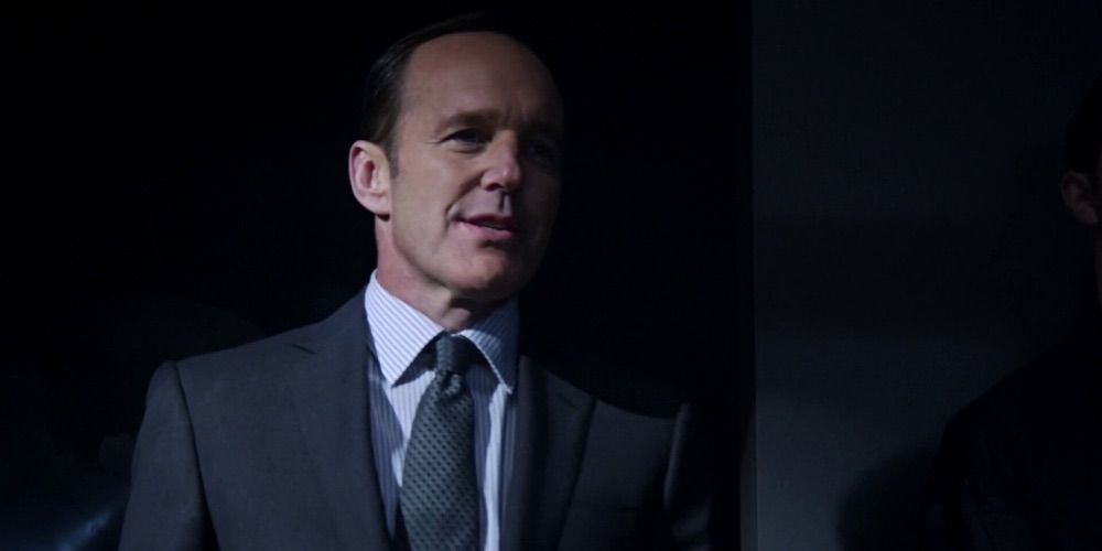 Agent Coulson smiles in Agents Of SHIELD