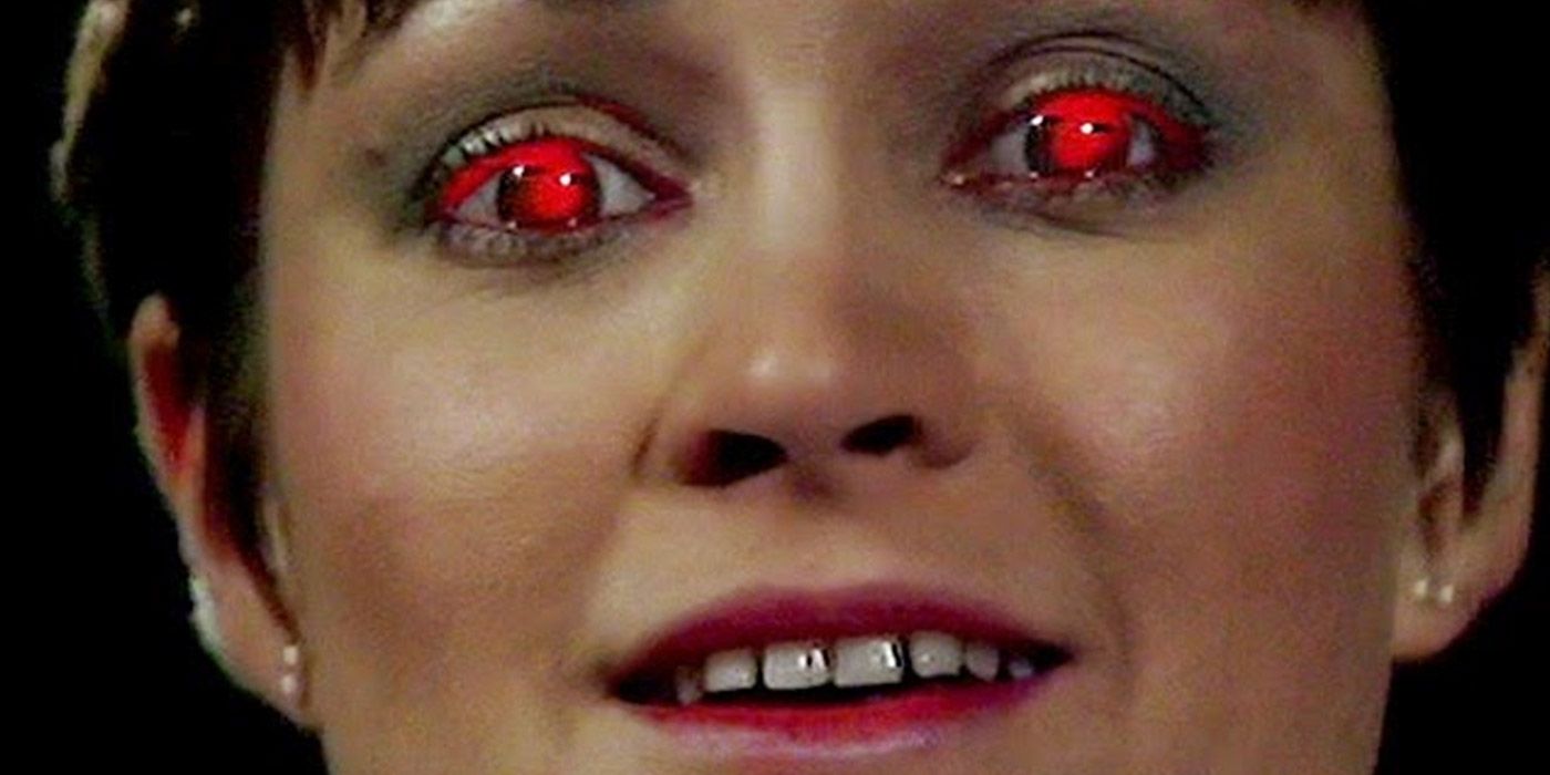 Tegan é assumida pela Mara em Doctor Who: Snakedance