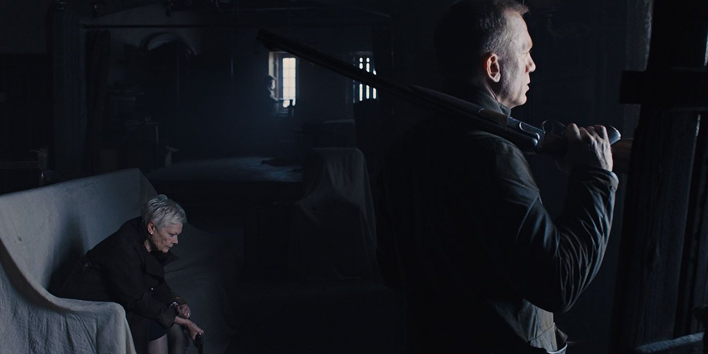M and Bond in an sealed house in Skyfall