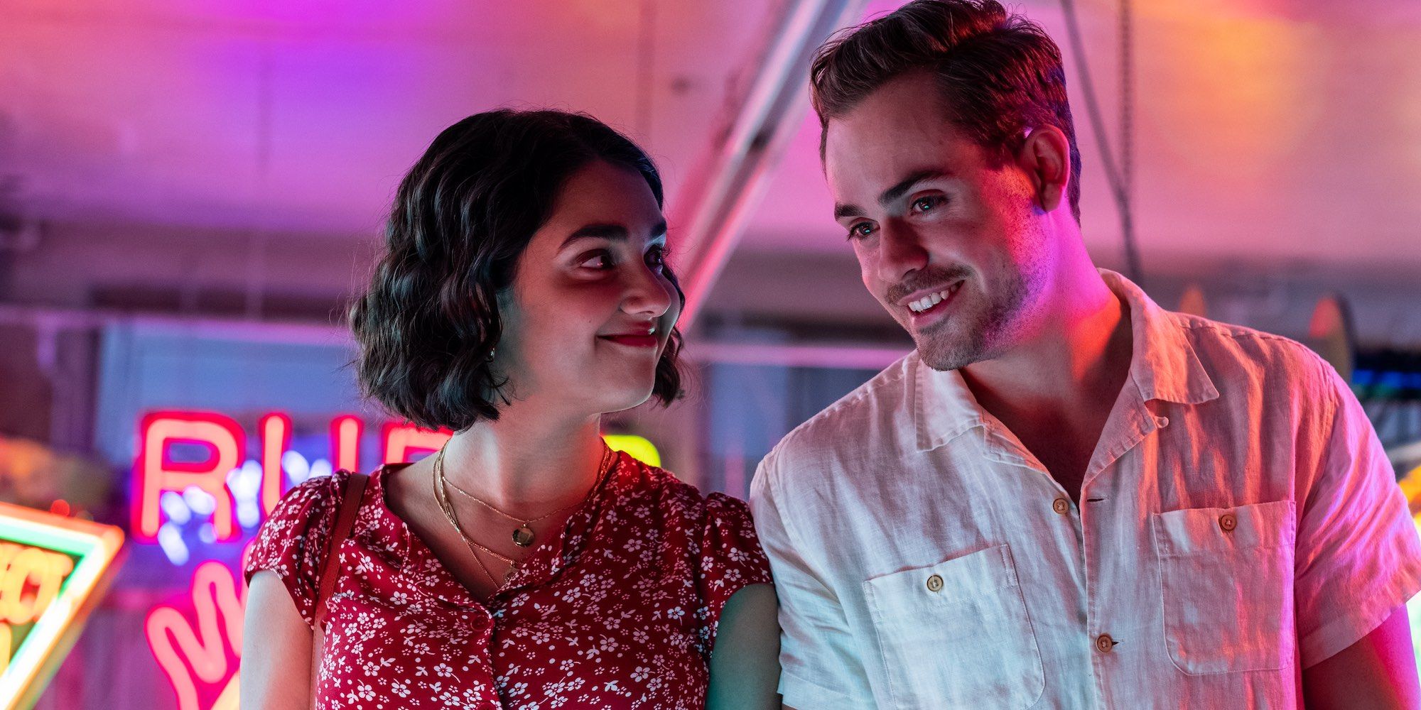 Geraldine Viswanathan and Dacre Montgomery in The Broken Hearts Gallery