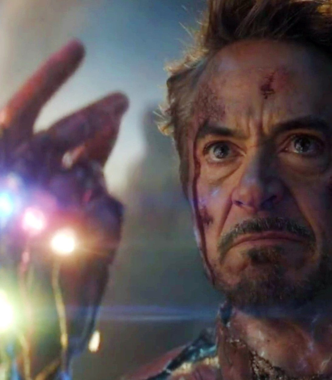 Iron Man Snap in Avengers Endgame vertical