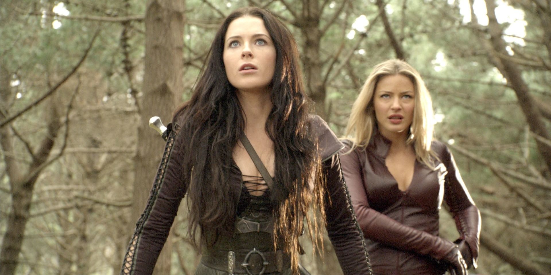 Two young women in a forest in Legend of the Seeker