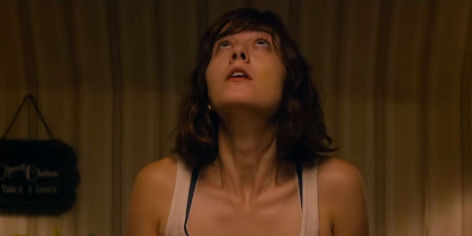 10 Cloverfield Lane: Every Alternate Ending & Plot Change Explained