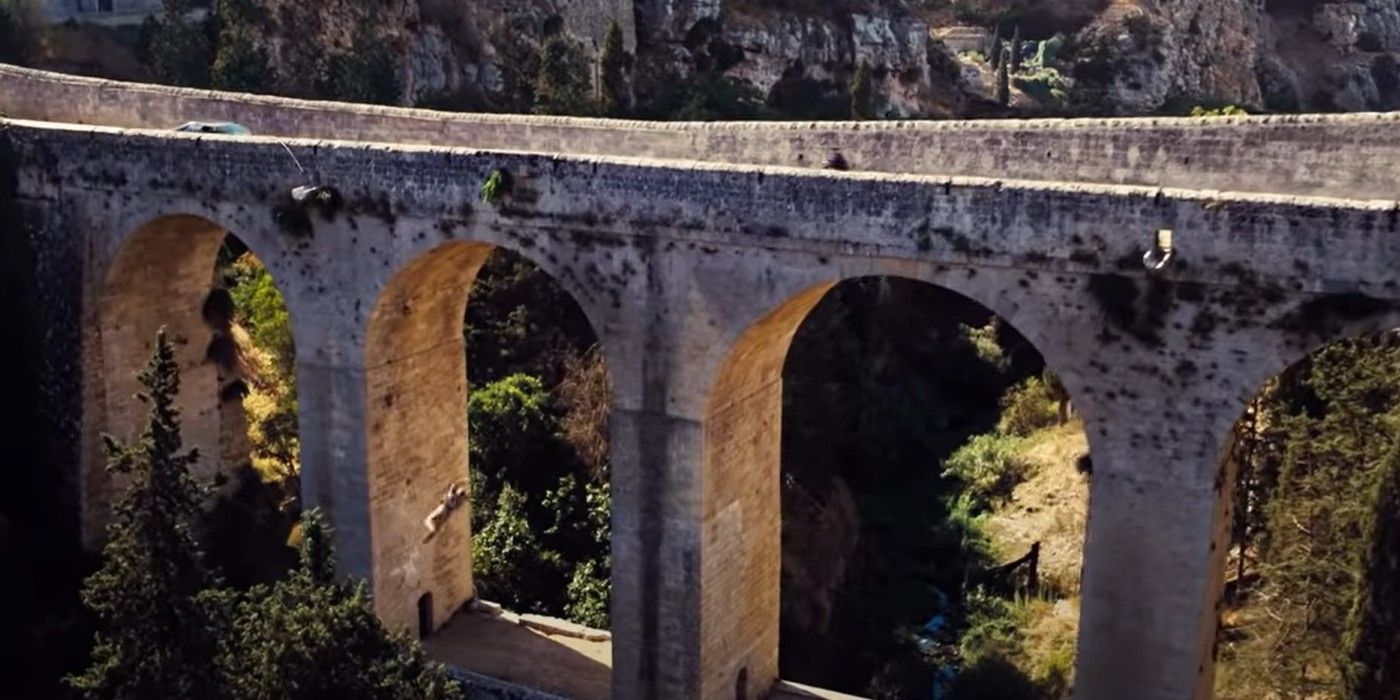 The bridge in Gravina, Italy in the James Bond movie No Time To Die 