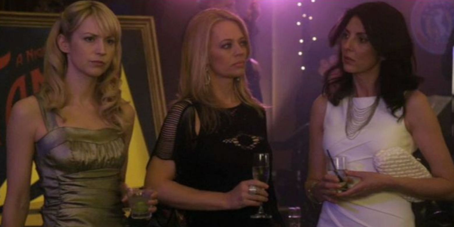 Parker Tara And Sophie Work Together In Leverage Episode The Girls Night Out Job