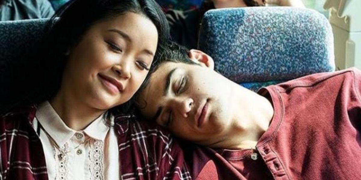 Peter and Lara Jean on the buss in To All The Boys I've Loved Before