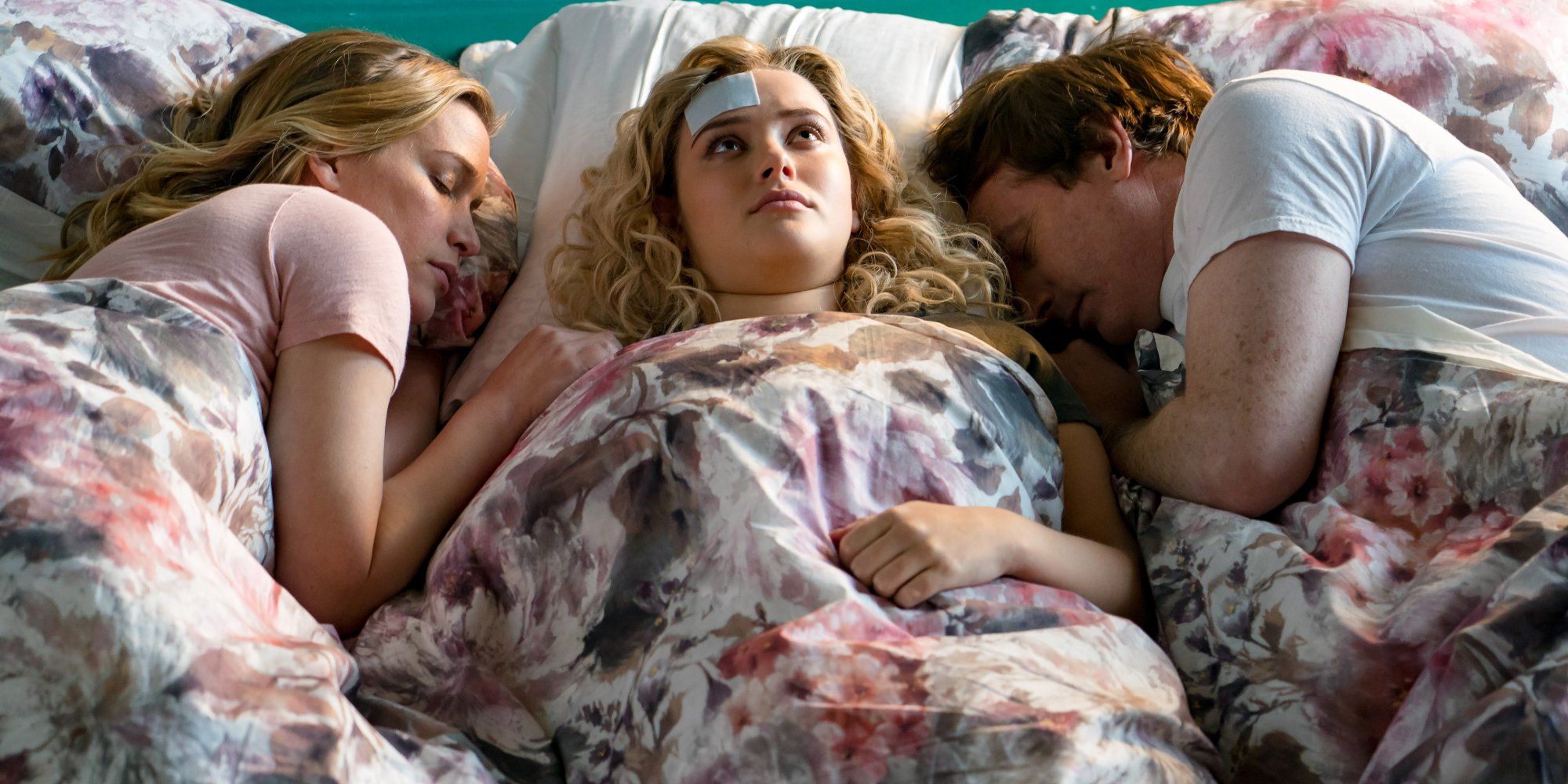 Piper Perabo, Katherine Langford and Rob Huebel in Spontaneous