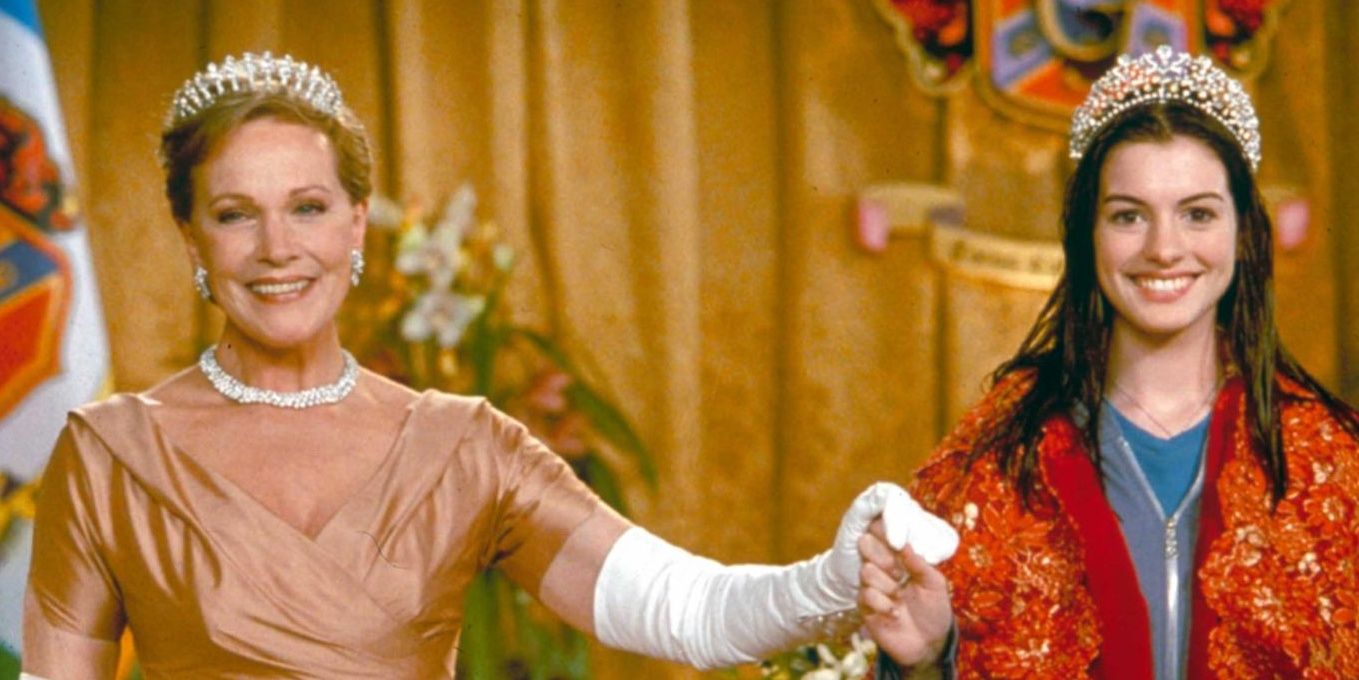A rainha Clarisse (Julie Andrews) e Mia (Anne Hathaway) vão ao baile do filme "O Diário da Princesa".