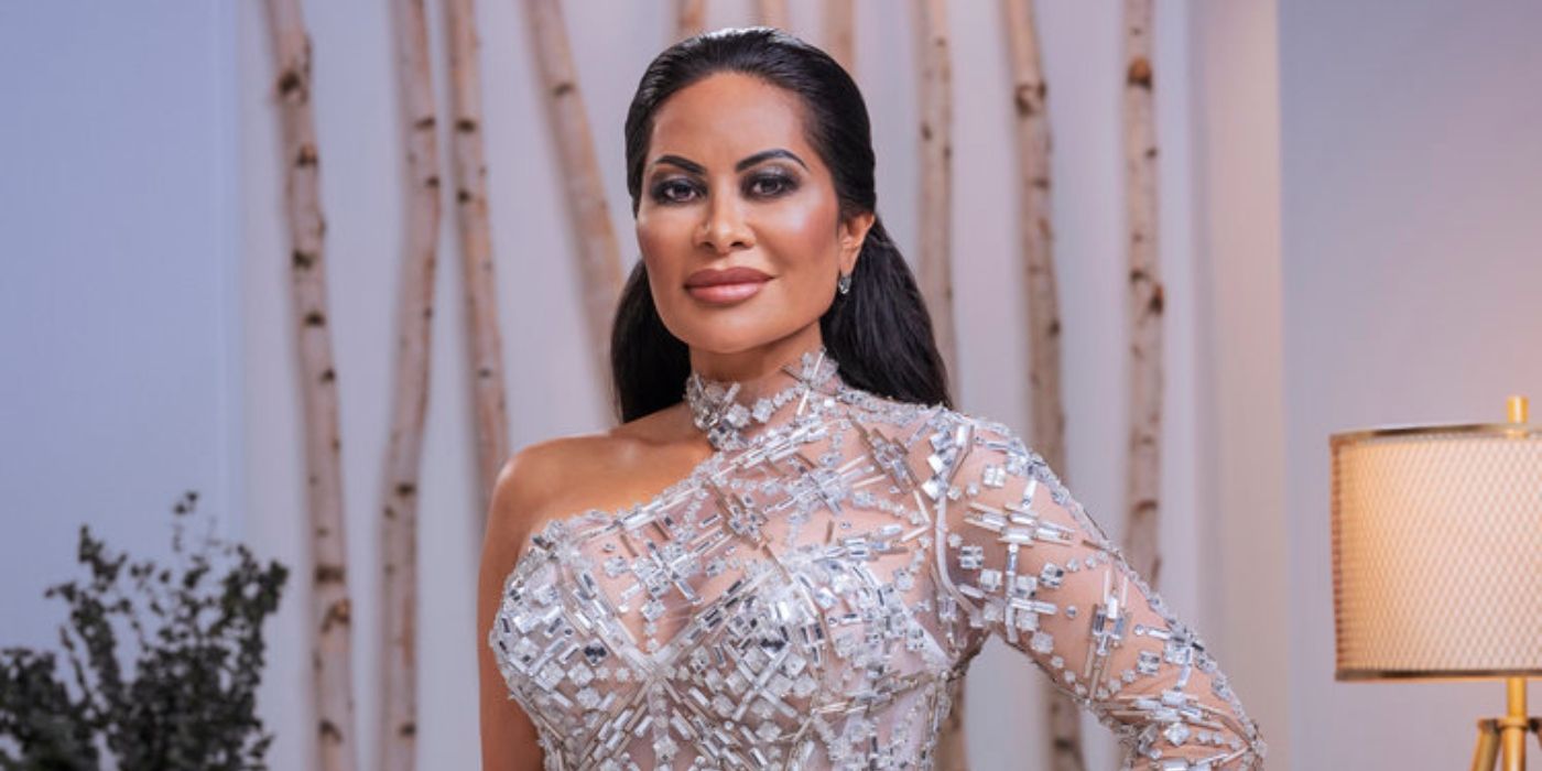 A estrela de The Real Housewives of Salt Lake City Jen Shah em vestido prateado