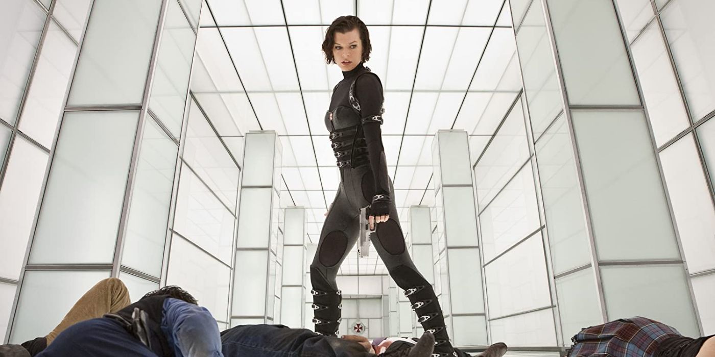 Alice posing in a bright hallway in Resident Evil Retribution