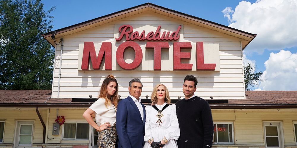 The Rose family in front of the Motel