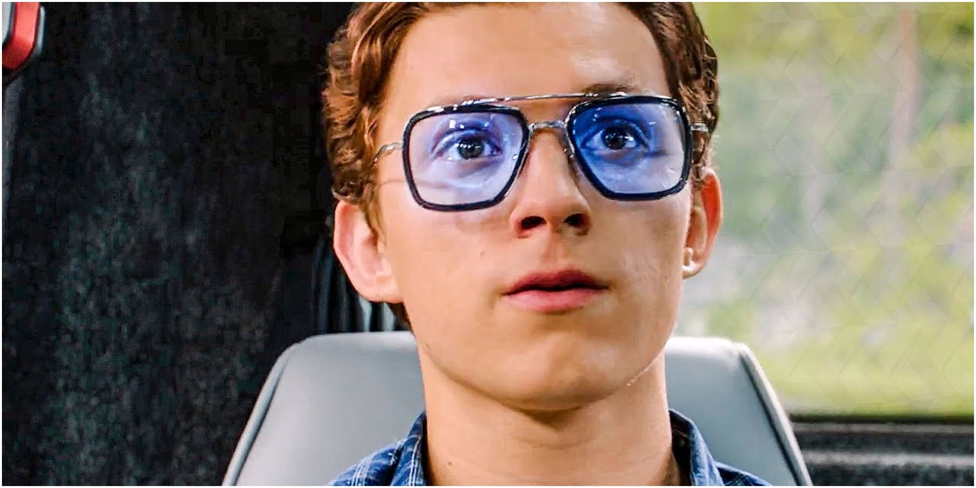 A screenshot of Peter wearing EDITH in Spider-Man: Far From Home