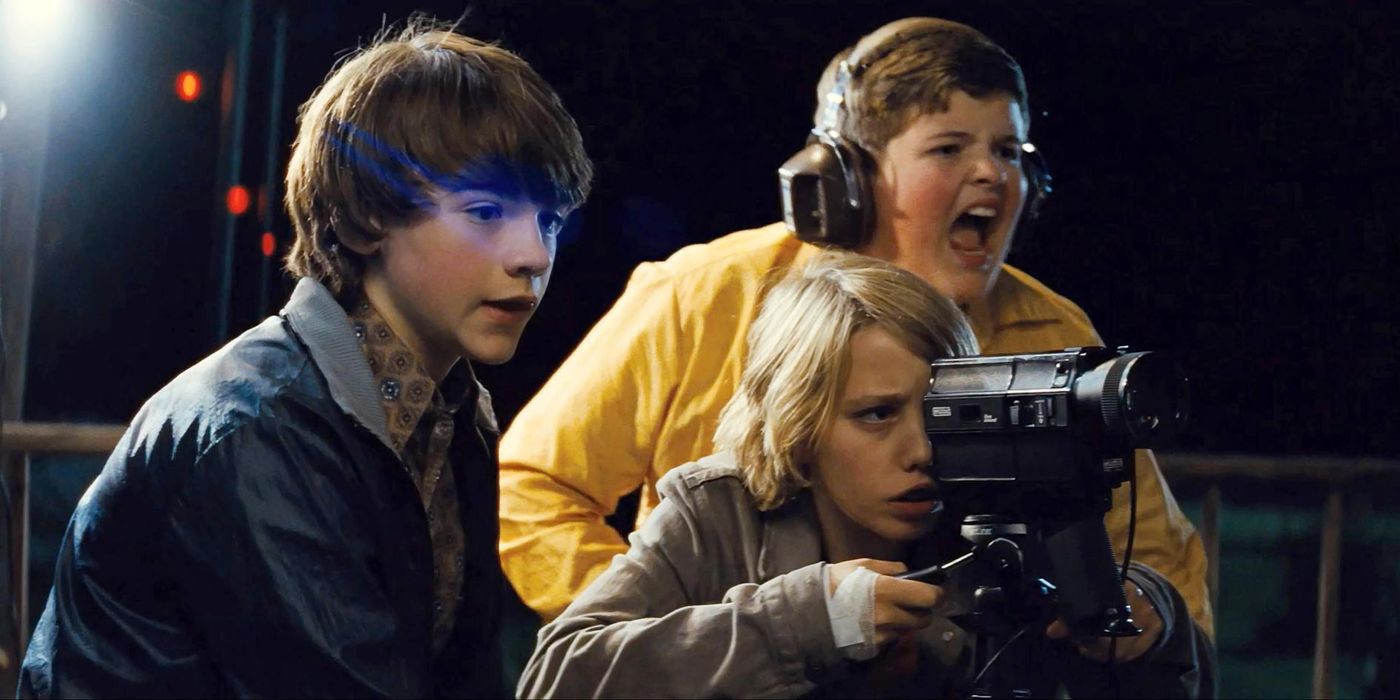 Joel Courtney, Ryan Lee and Riley Griffiths in Super 8 (2011)