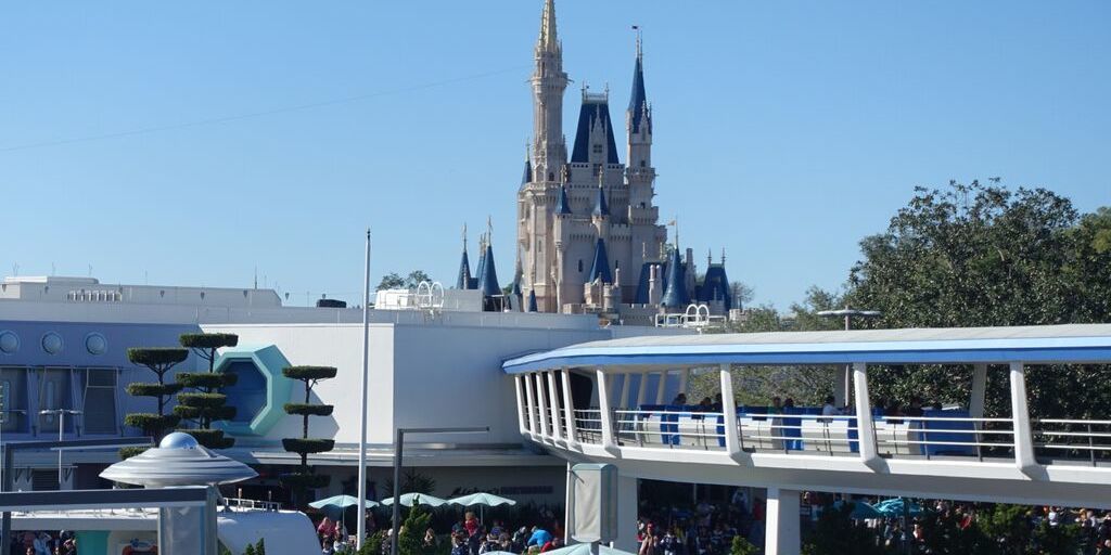 Ride with a castle overlooking it