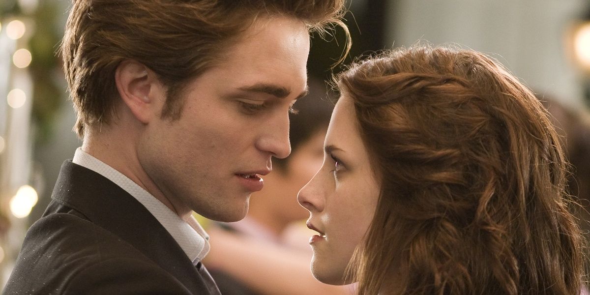 Close up of Edward and Bella in Twilight