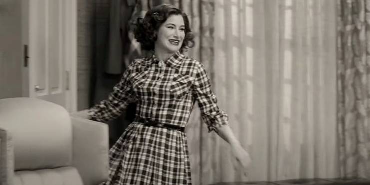 Kathryn Hahn Interview: WandaVision | Screen Rant