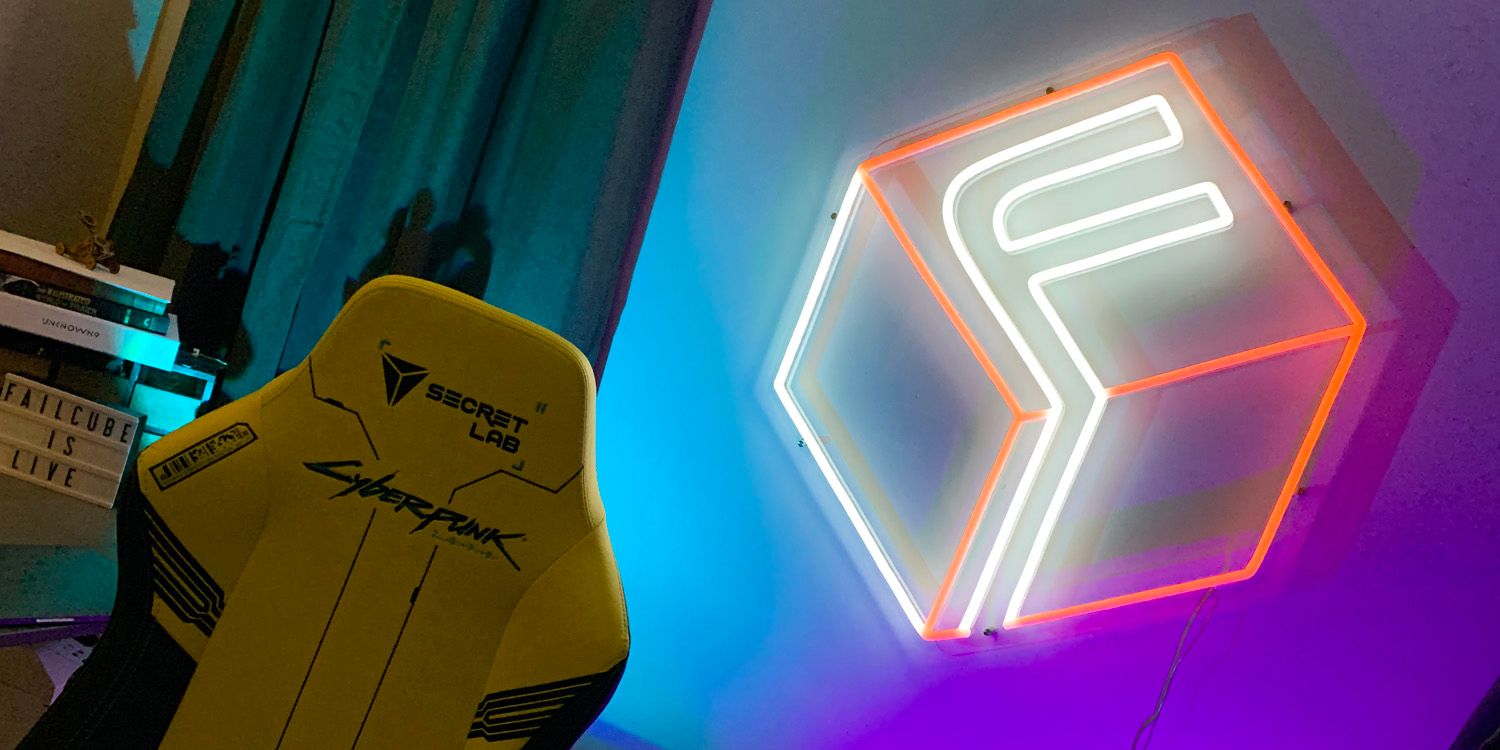 Yellowpop Custom Neon Sign Review: The Best Streamer Background Idea