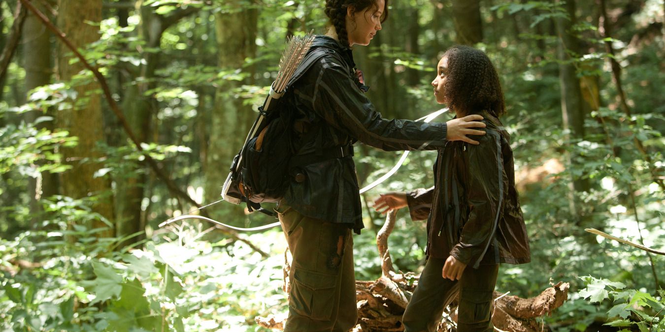 Katniss and Rue in The Hunger Games
