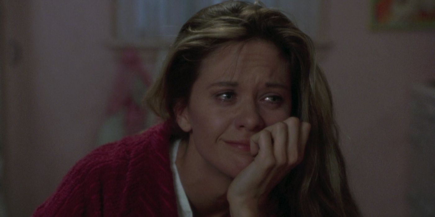 Annie putting her hand on her chin in Sleepless in Seattle