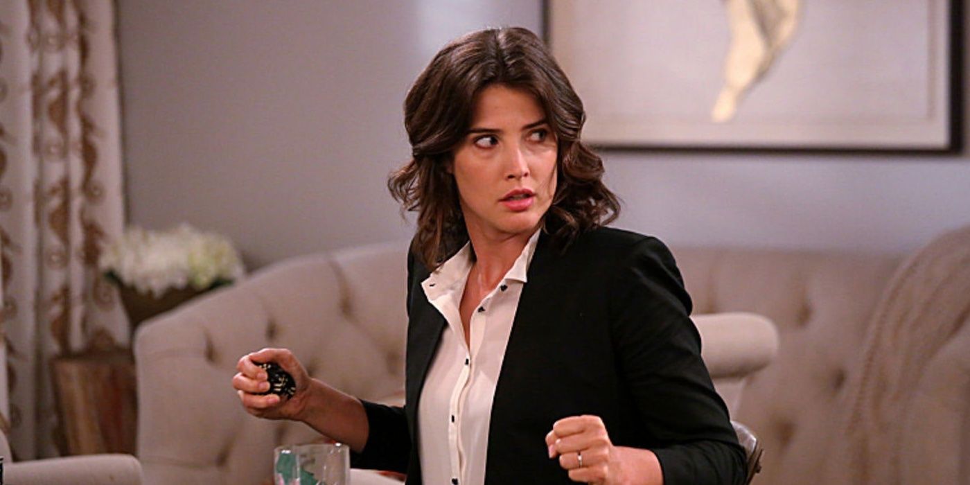 Robin in business clothes in How I Met Your Mother
