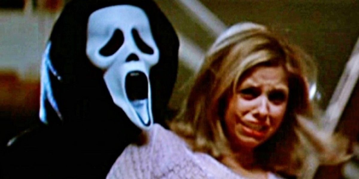 Sarah Michelle Gellar against Ghostface Scream 2
