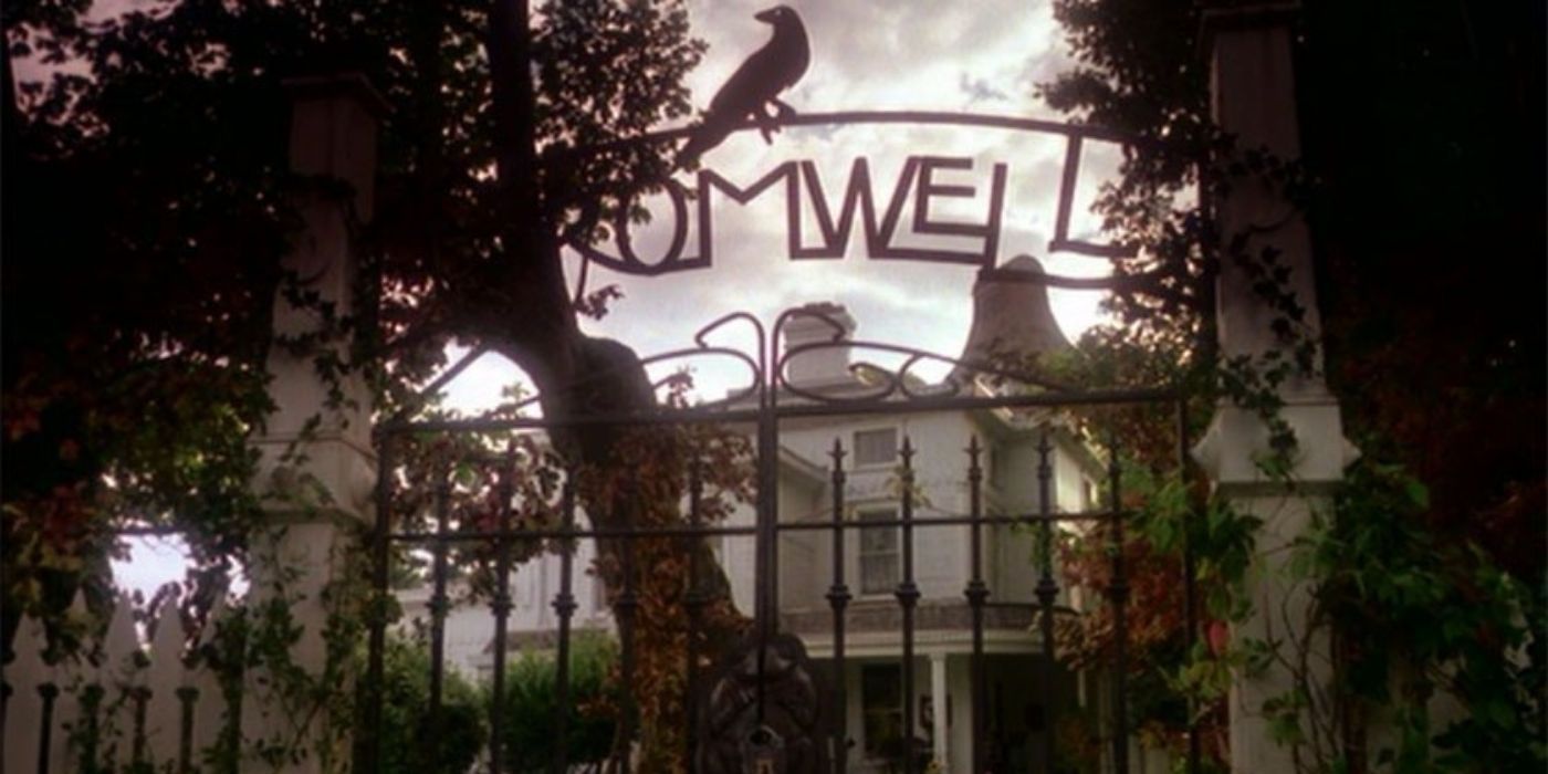 A closeup of Aggie's gate to her house on Halloweentown
