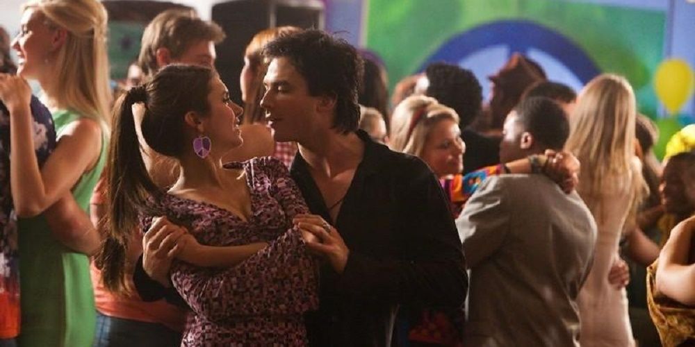 Damon e Elena em The Vampire Diaries