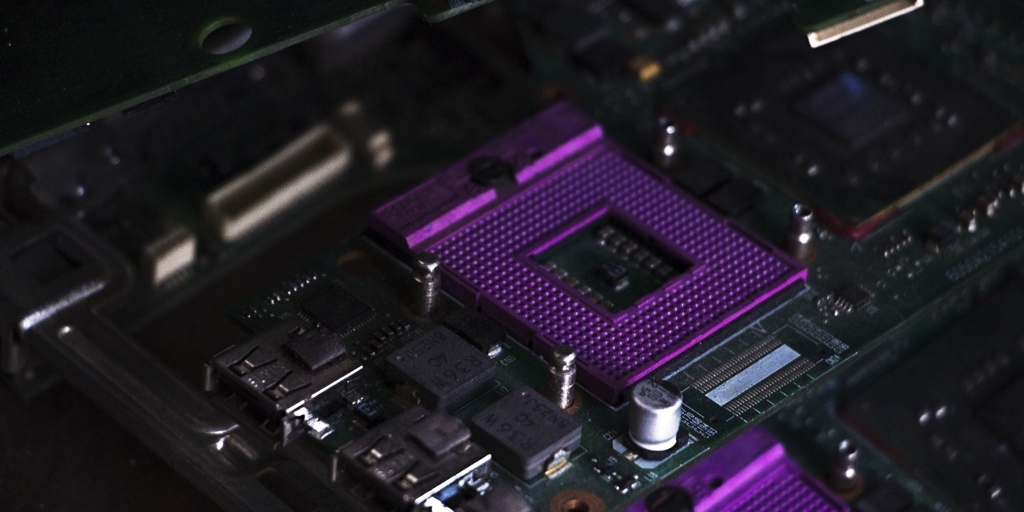 x5702