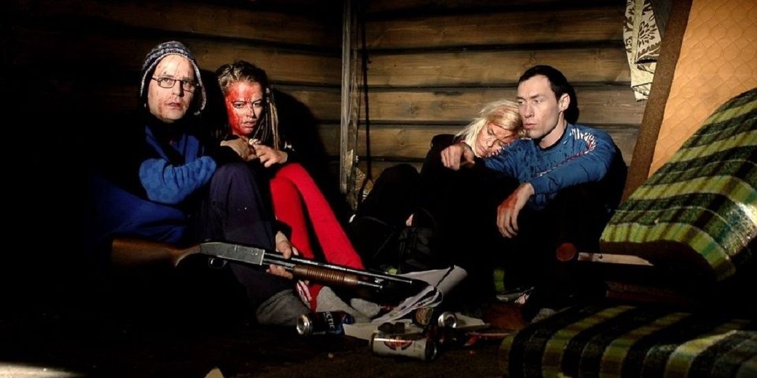 Hikers in the cabin in Dead Snow