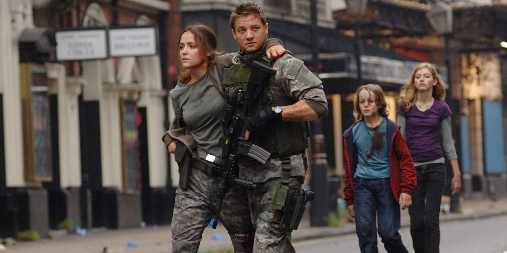 Jeremy Renner in 28 Weeks Later