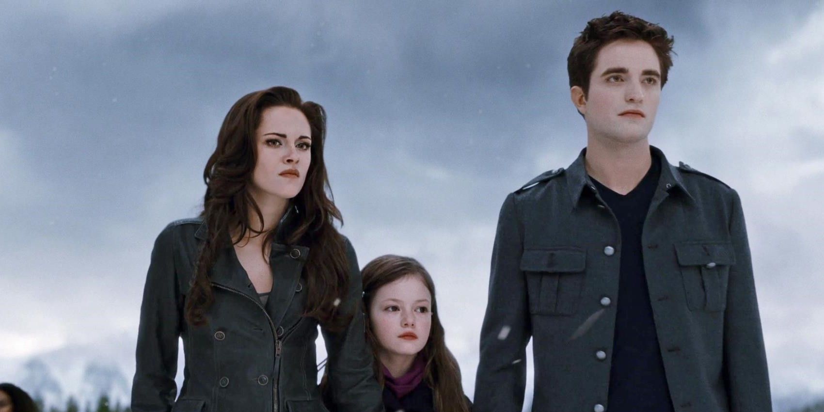 Bella has shielding abilities A scene from Twilight Breaking Dawn Part II