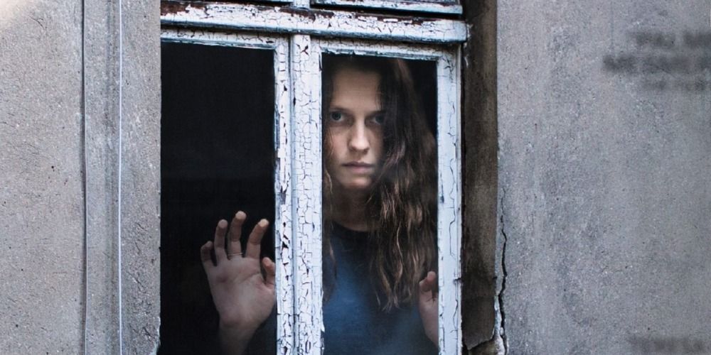 Teresa Palmer trapped in an apartment in Berlin Syndrome