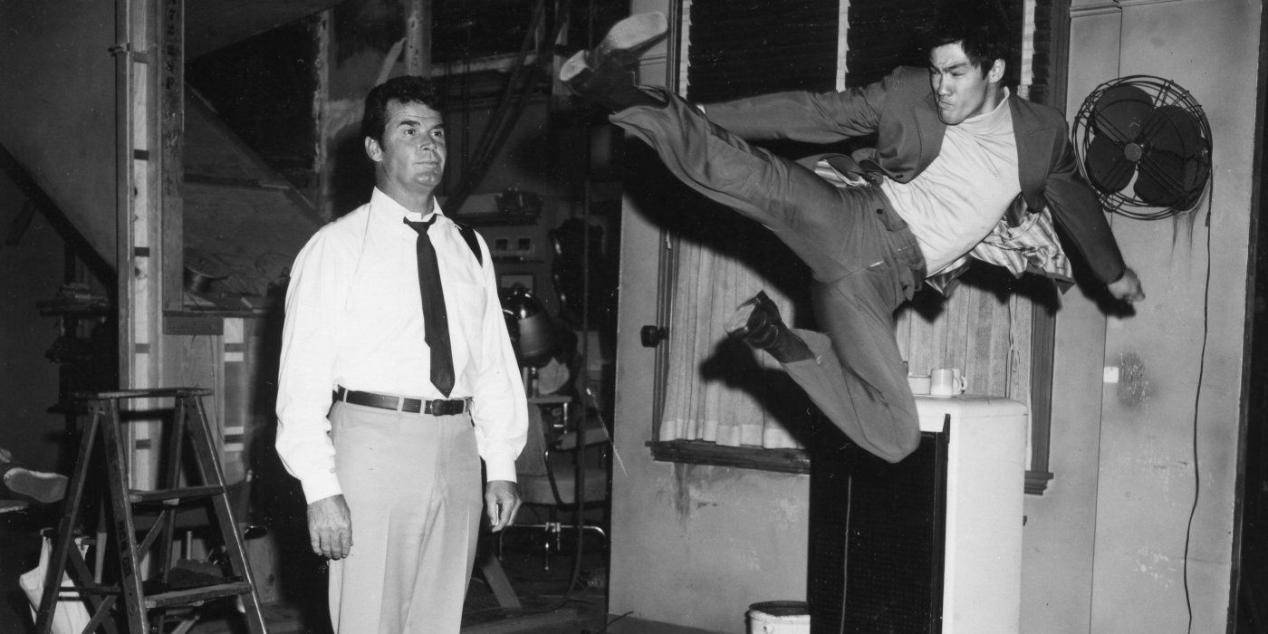 Bruce Lee’s First Hollywood Role Explained (Not Enter The Dragon)