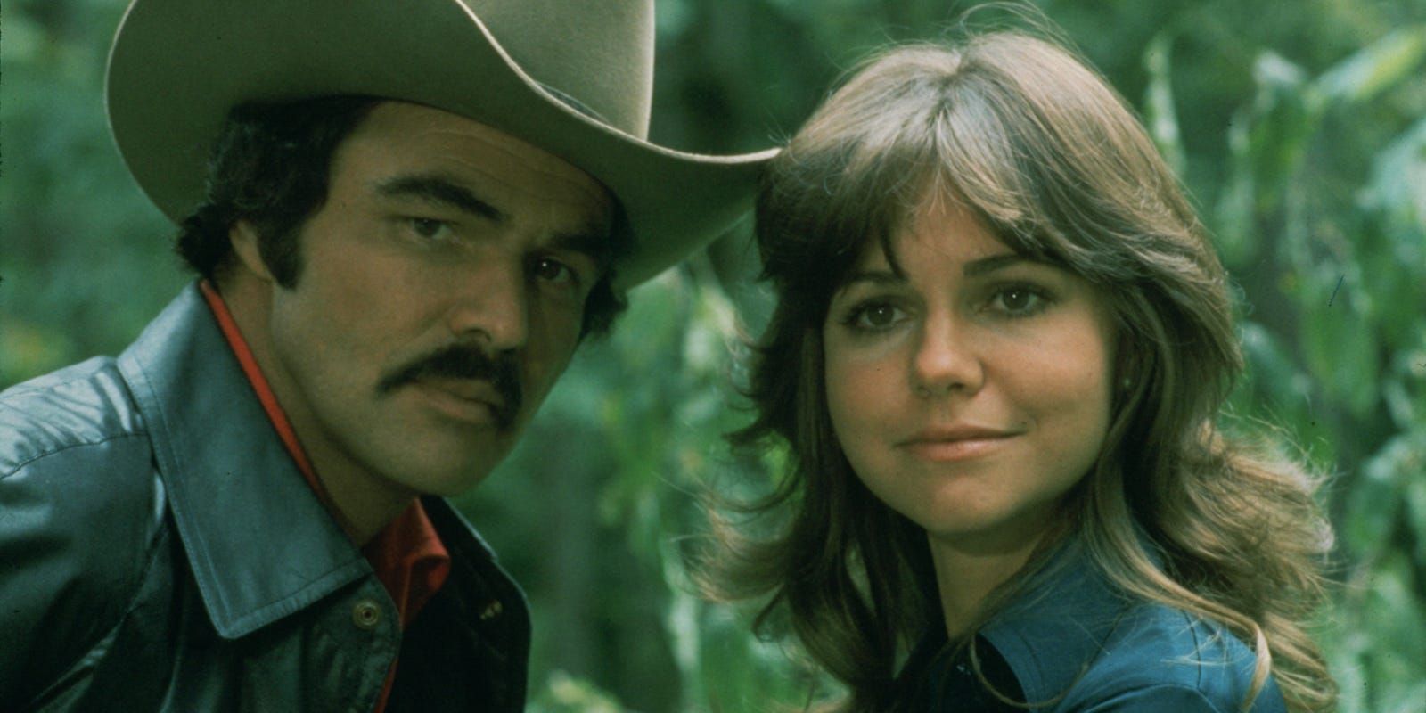 Burt Reynolds and Sally Fields in Smokey and the Bandit