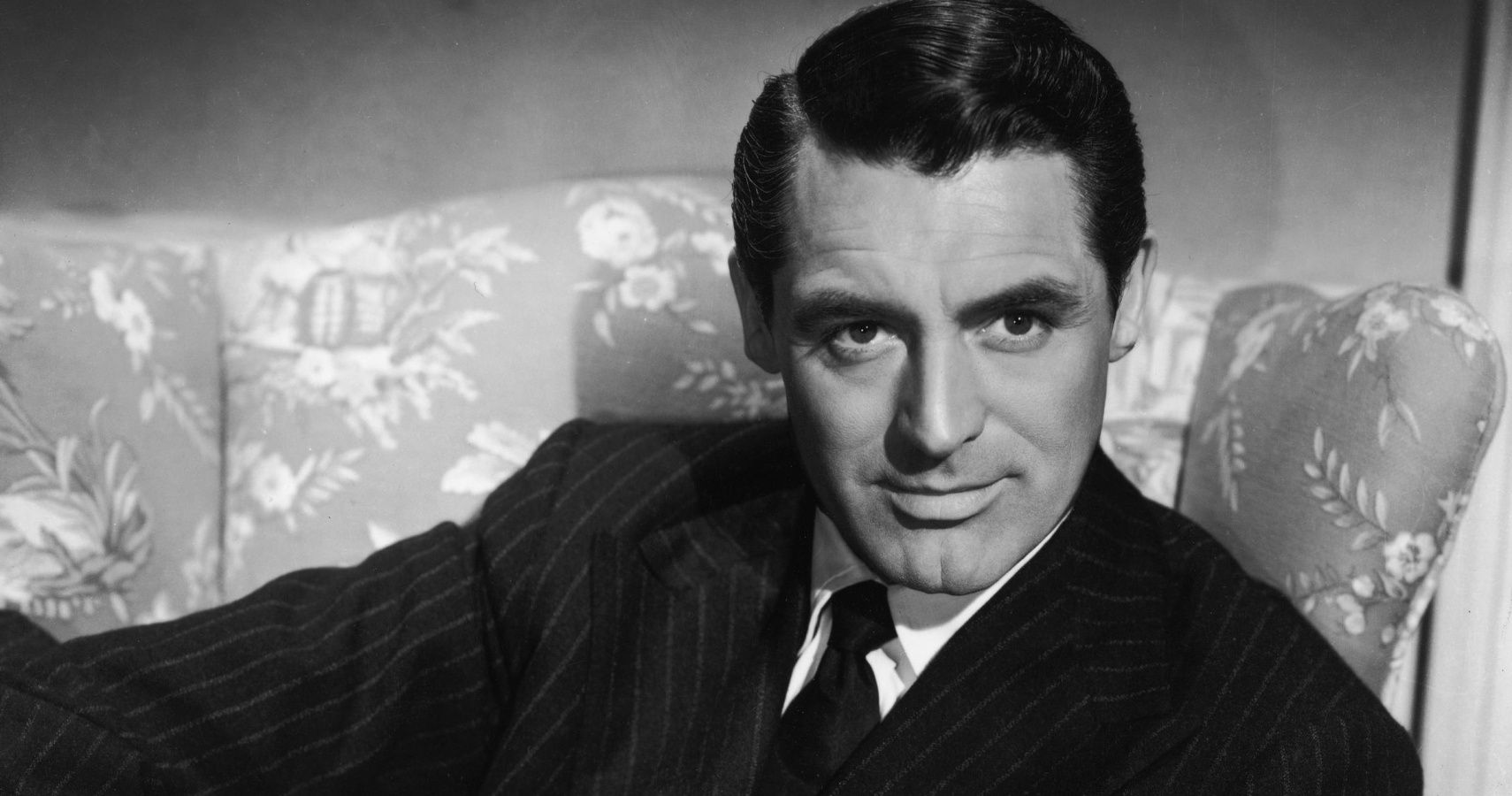 Cary Grant in black and white picture