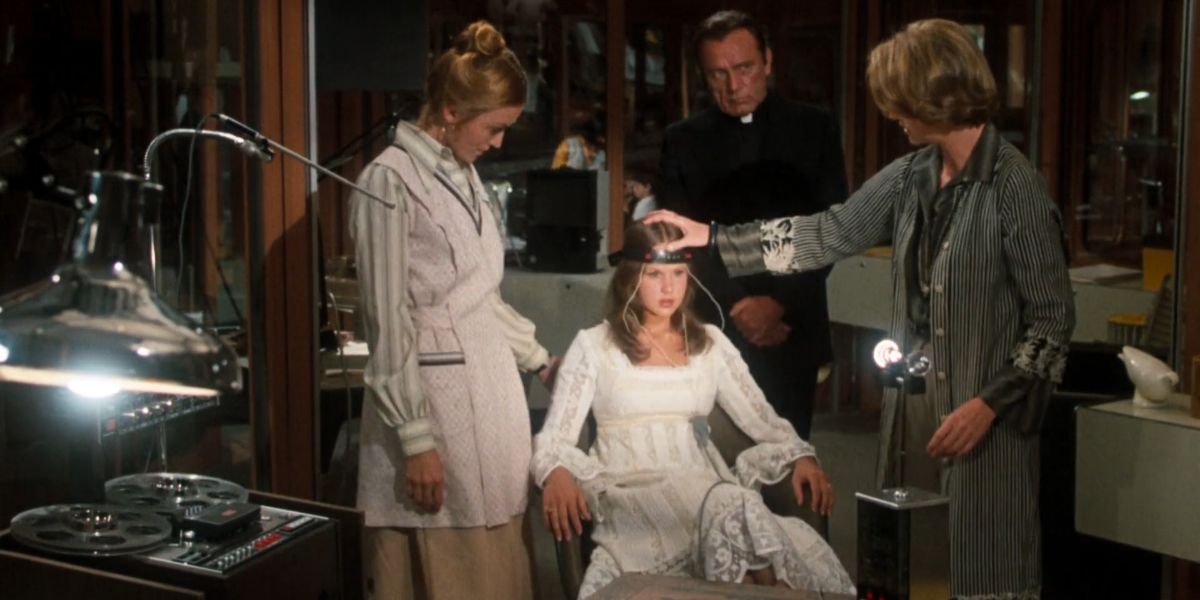 Linda Blair as Regan MacNeil in exorcist 2