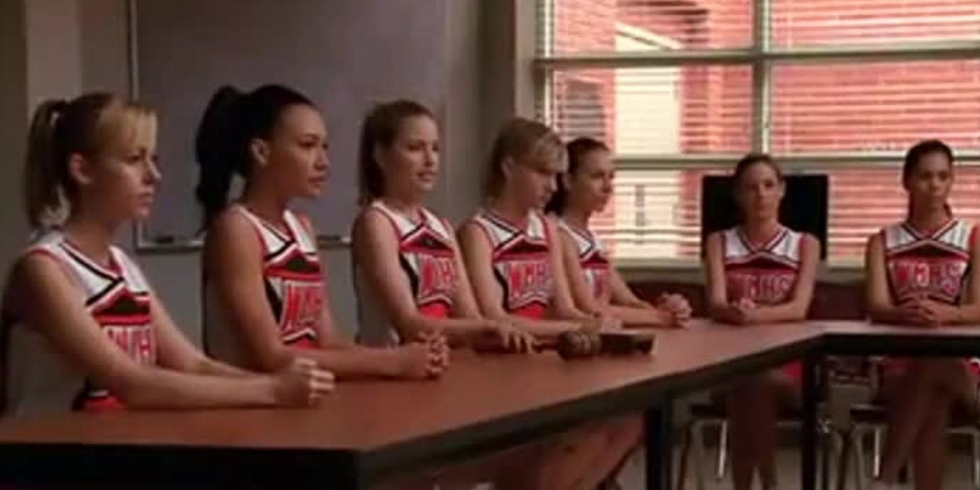 Glee 10 Things That Make No Sense About Santana Lopez 