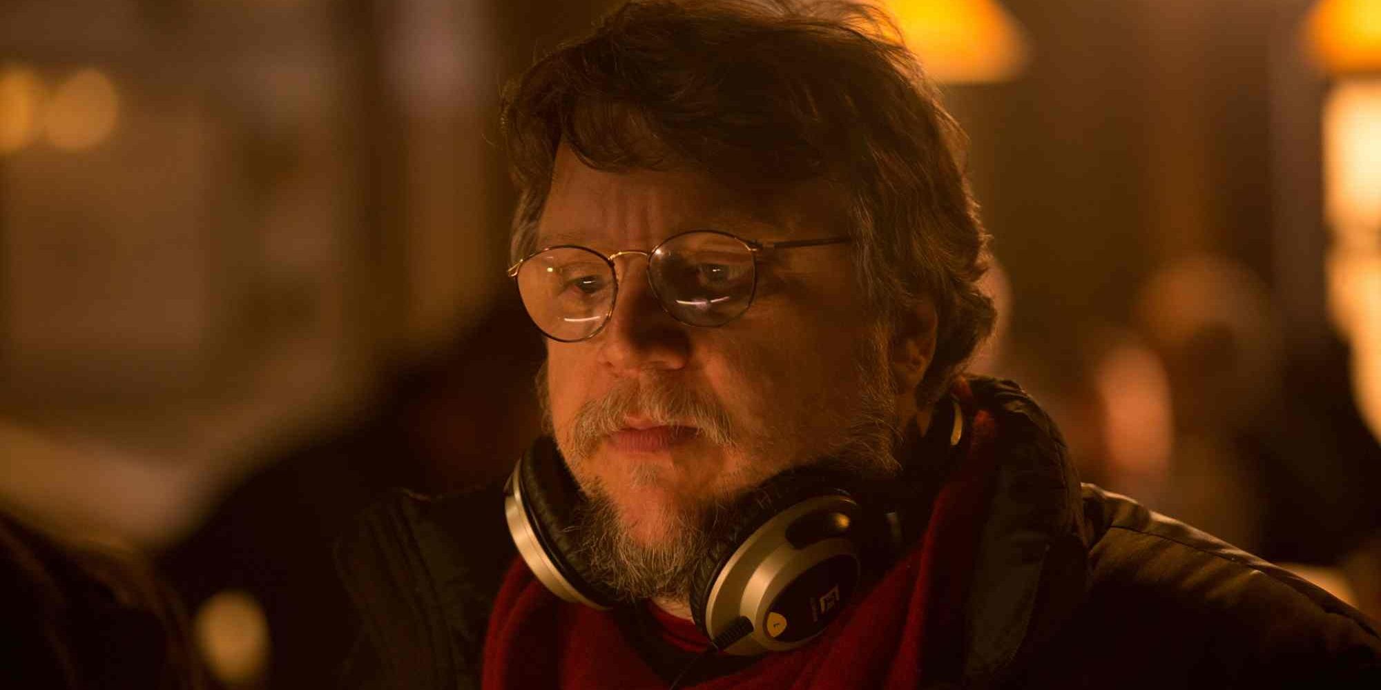 Guillermo del Toro on set