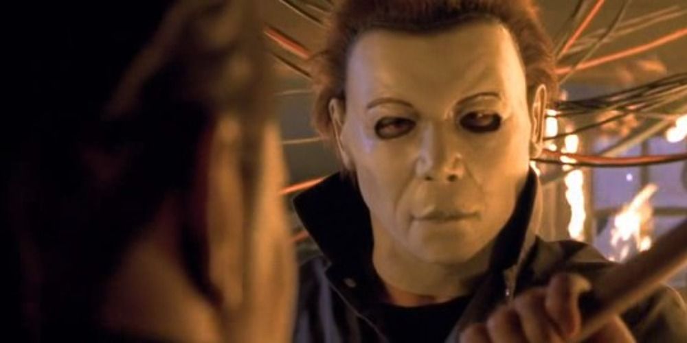 Michael Myers gets in a fight with Busta Rhymes in Halloween Resurrection