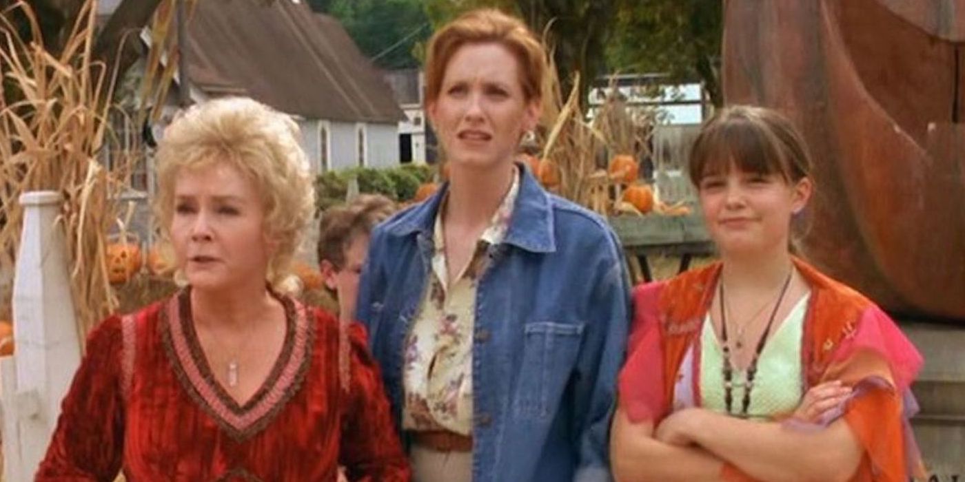 Aggie, Gwen and Marnie in Halloweentown