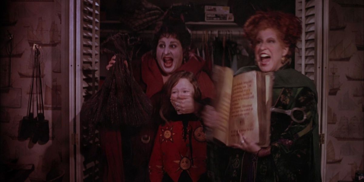 Hocus Pocus 5 Times The Sandersons Were Scary (& 5 They Werent)