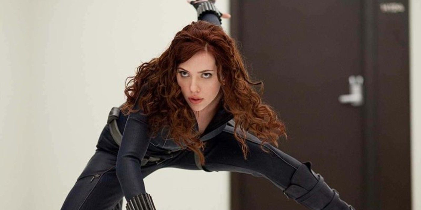 Black Widow superhero pose in Iron Man 2
