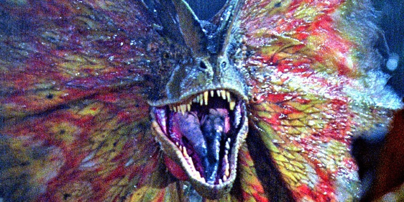 Jurassic Prk Dilophosaurus Close-Up