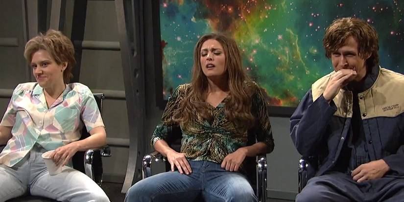 Kate McKinnon, Cecily Strong, and Ryan Gosling in close encounters alien abduction skit on Saturday Night Live