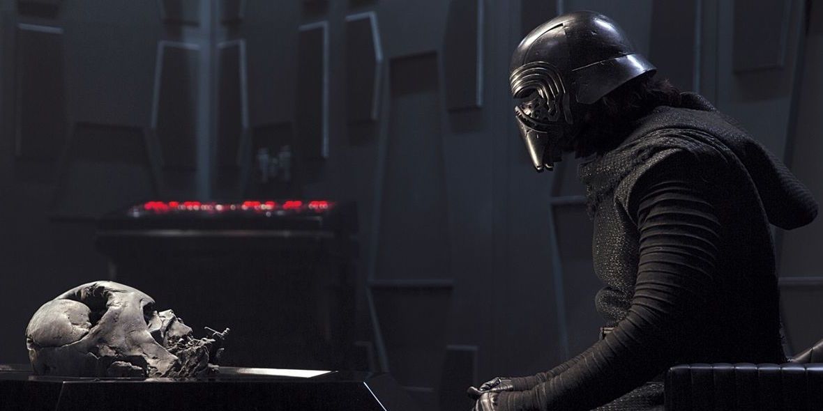 Kylo Ren and Darth Vader's helmet in Star Wars The Force Awakens