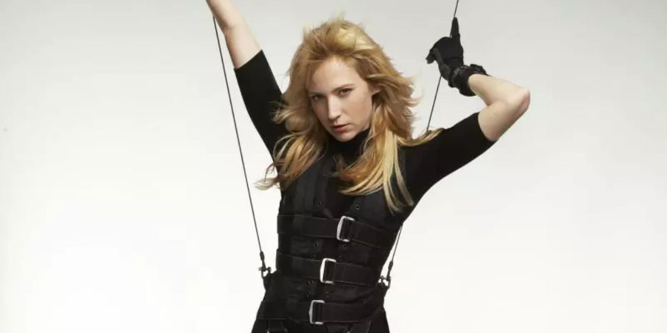 Parker in a promo image for Leverage