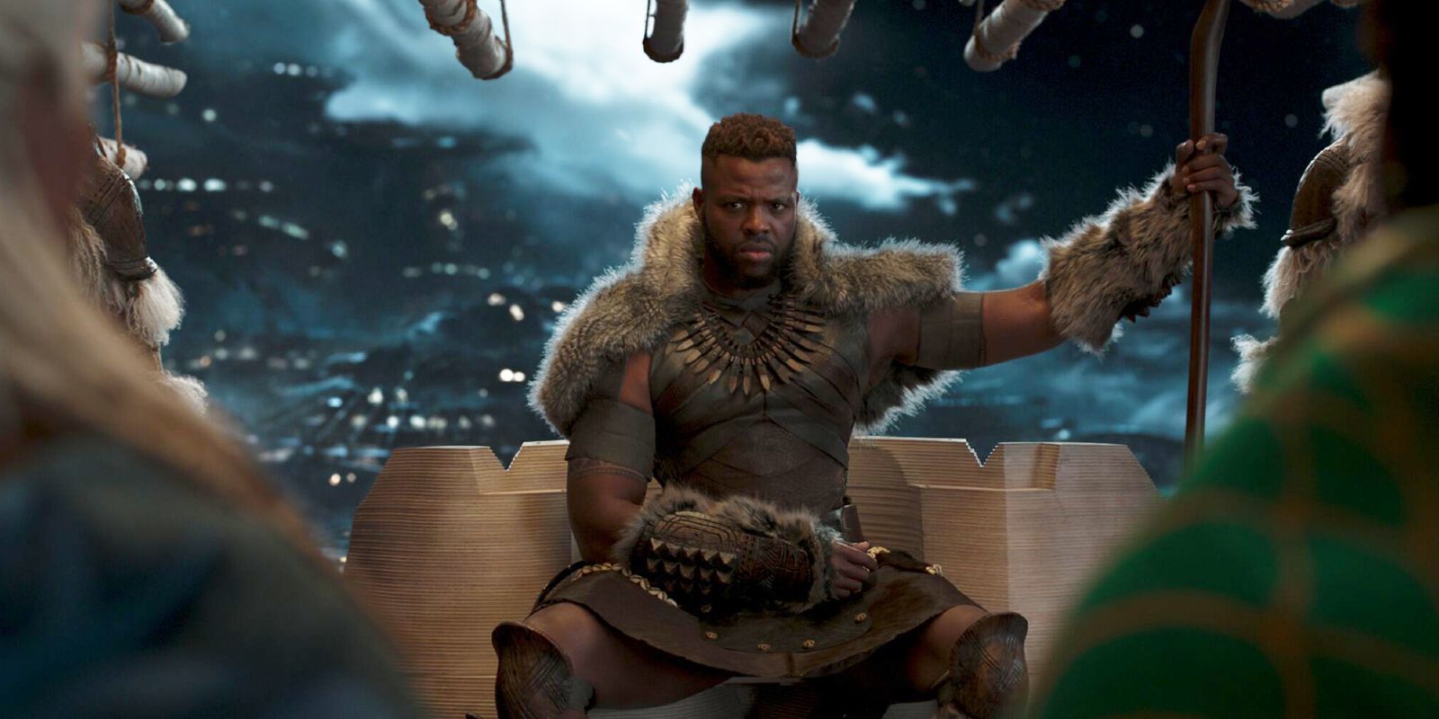 M'Baku speaking with T'Challa's allies in Black Panther
