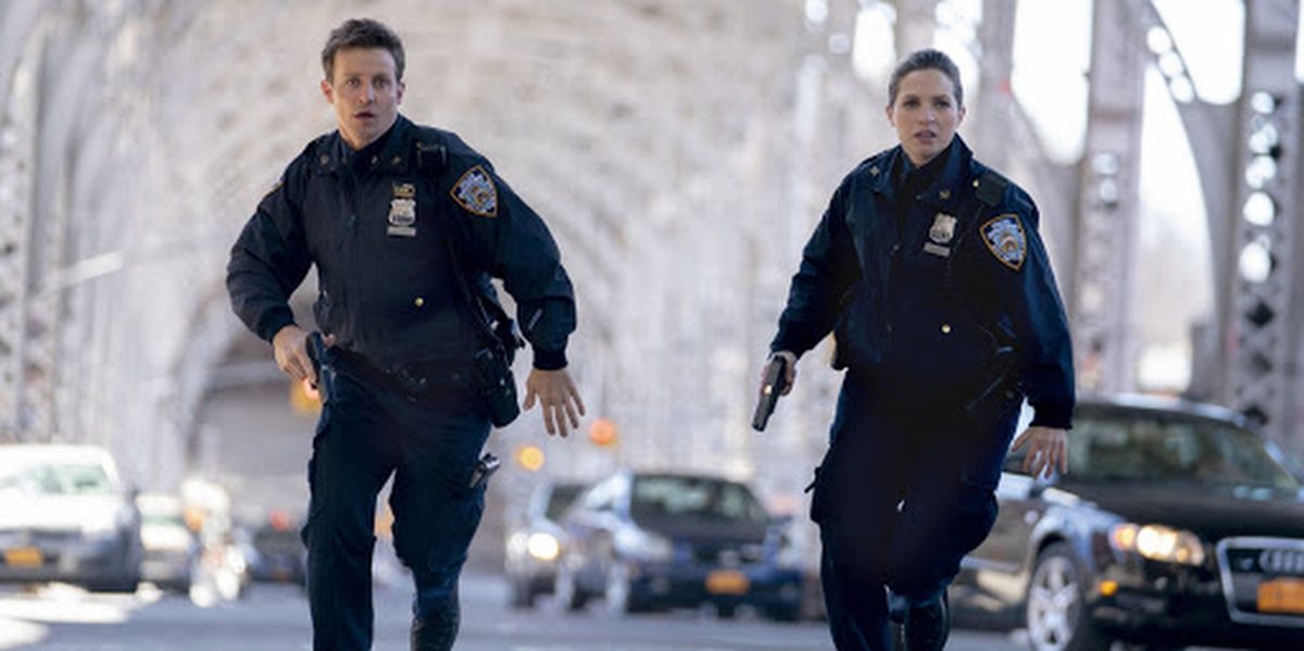 Jamie and Eddie running in Blue Bloods