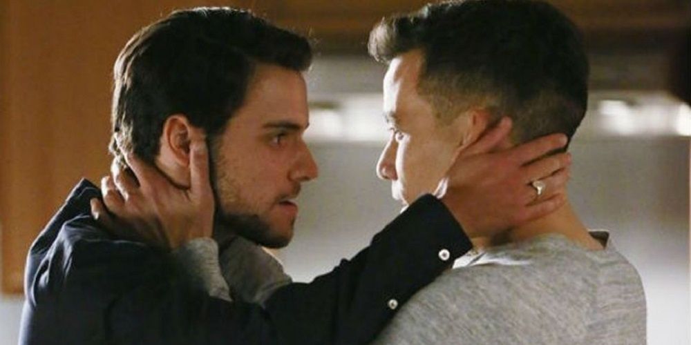 Oliver breaks up with Connor