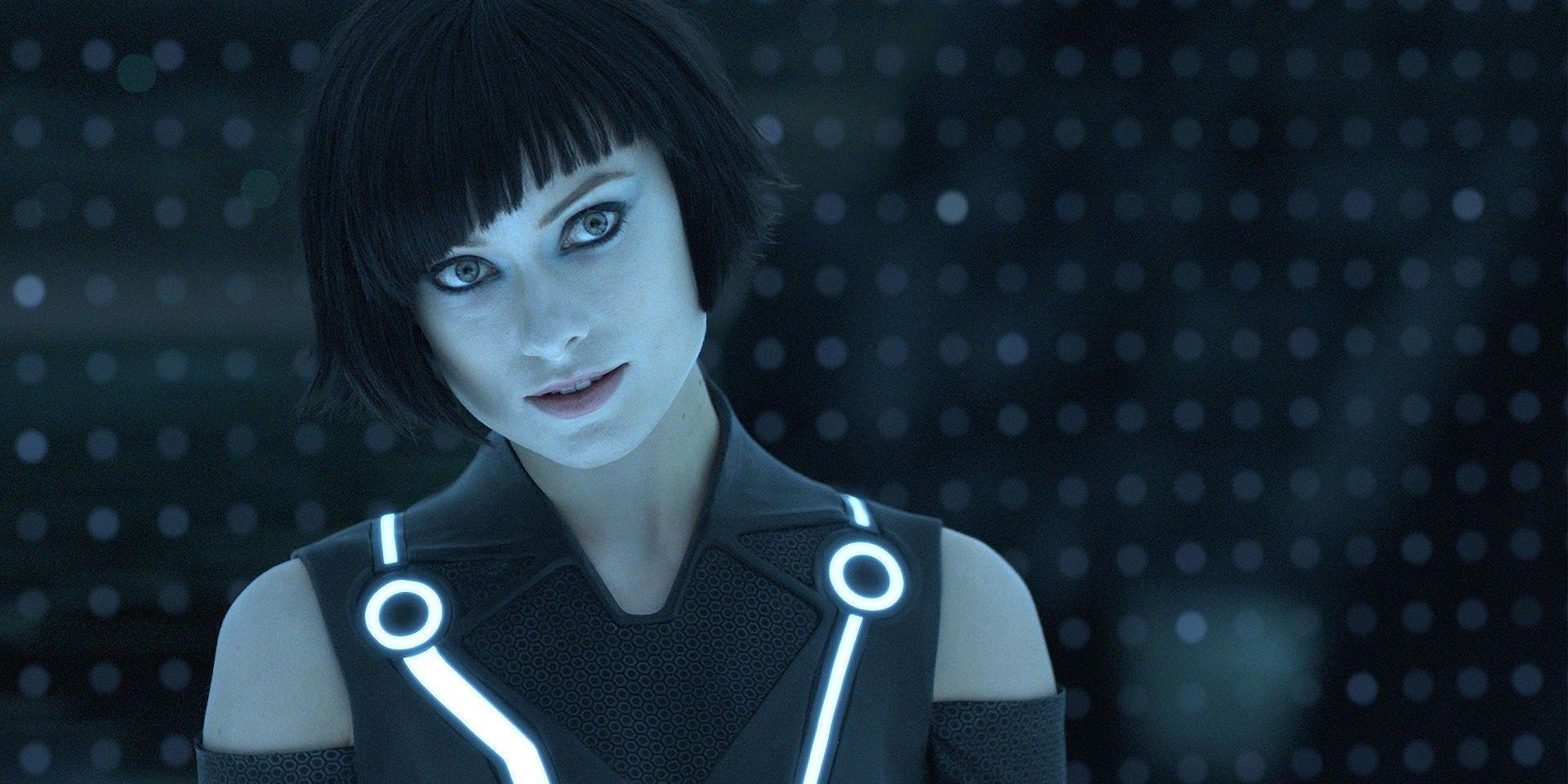 Olivia Wilde in neon light in Tron Legacy.